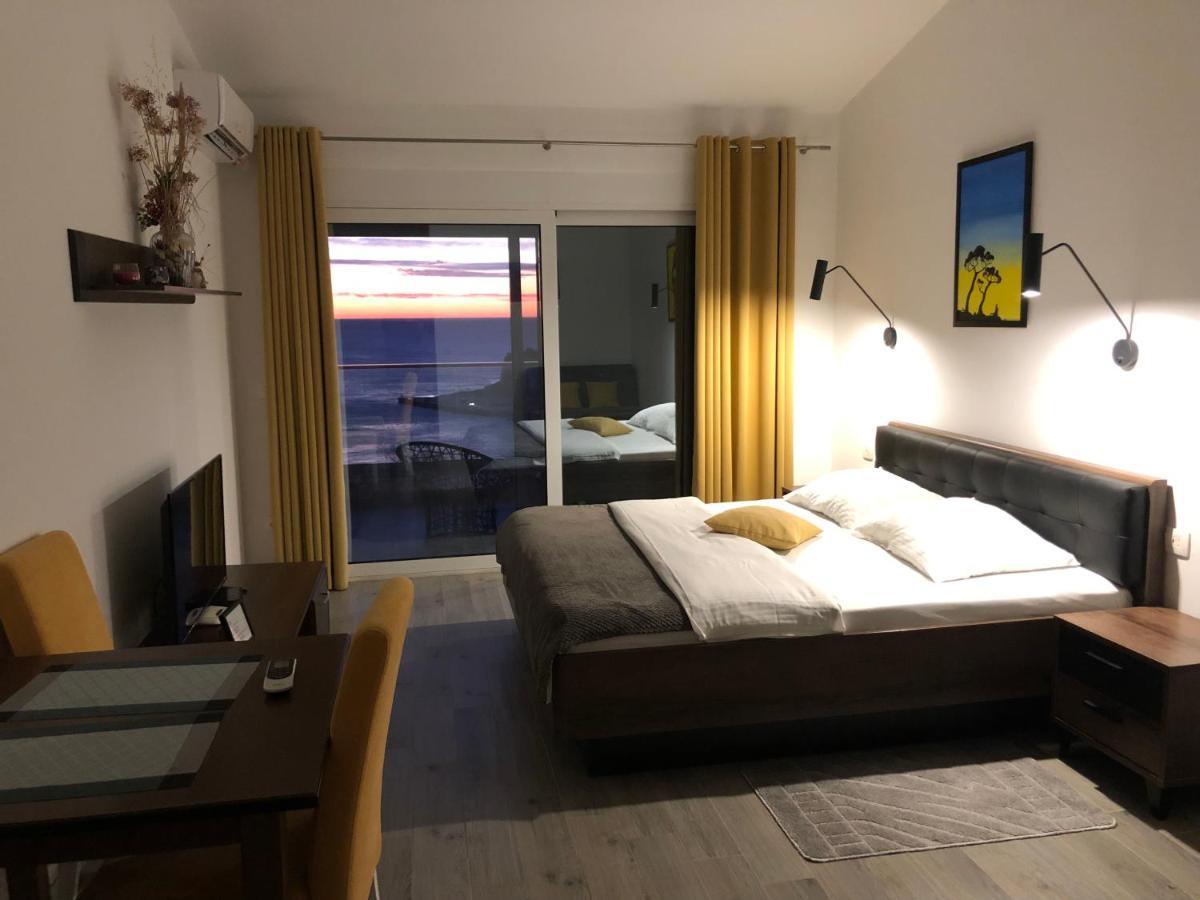 Sunset Apartment